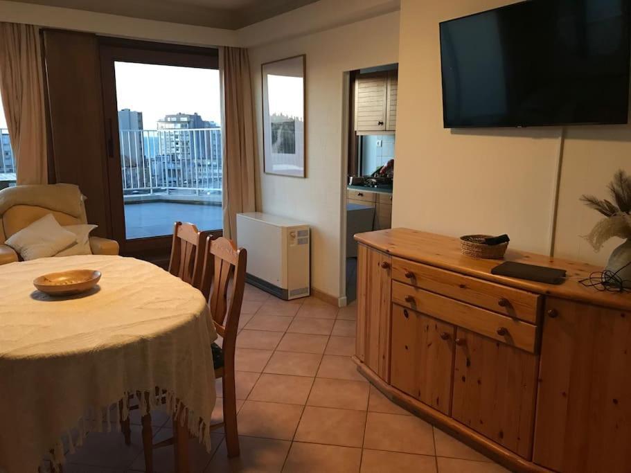 Penthouse Met Zeezicht En 2 Terrassen Apartment Middelkerke Bagian luar foto